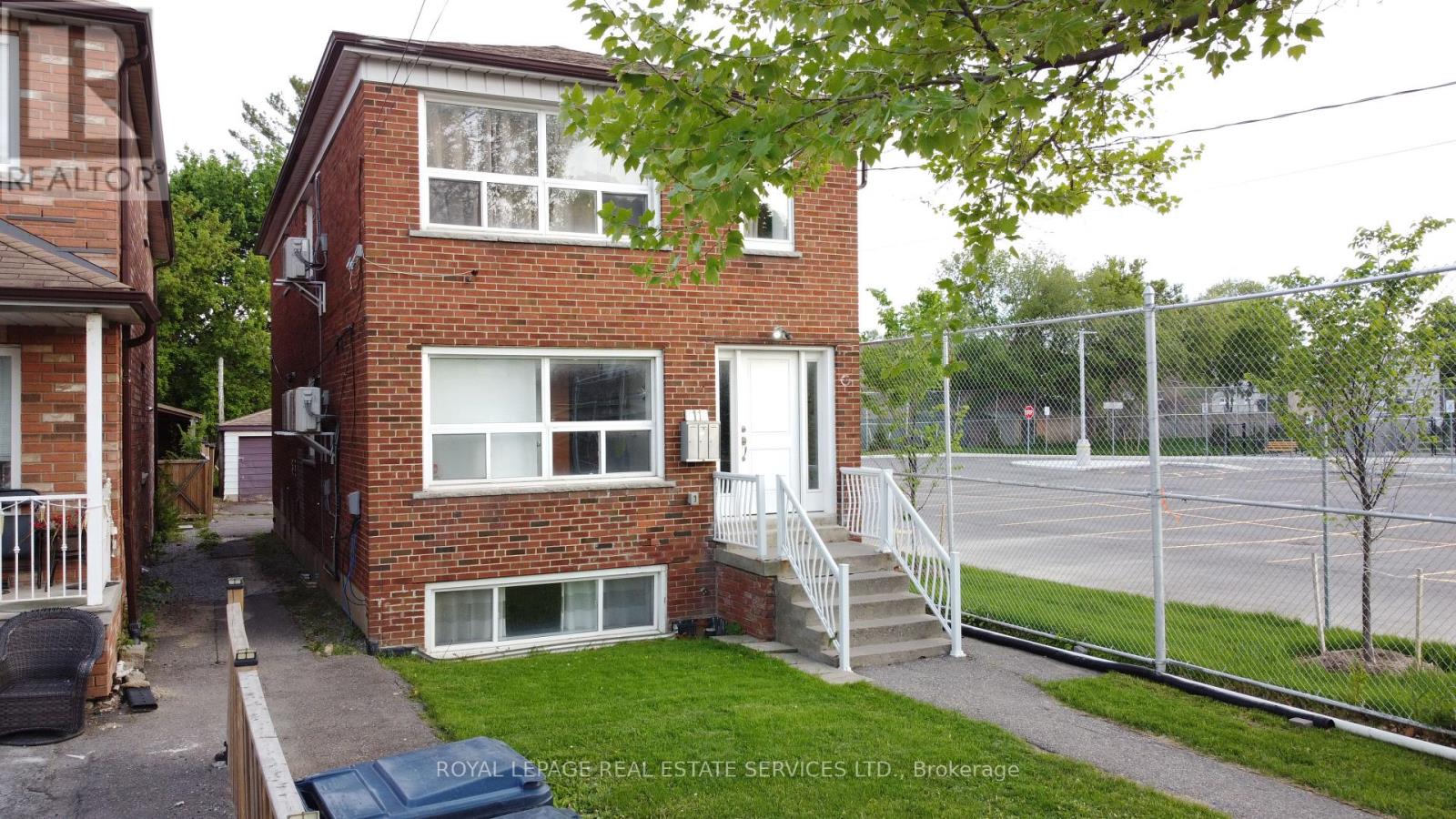 11 Dennis Avenue, Toronto, Ontario  M6N 2T7 - Photo 2 - W12162808