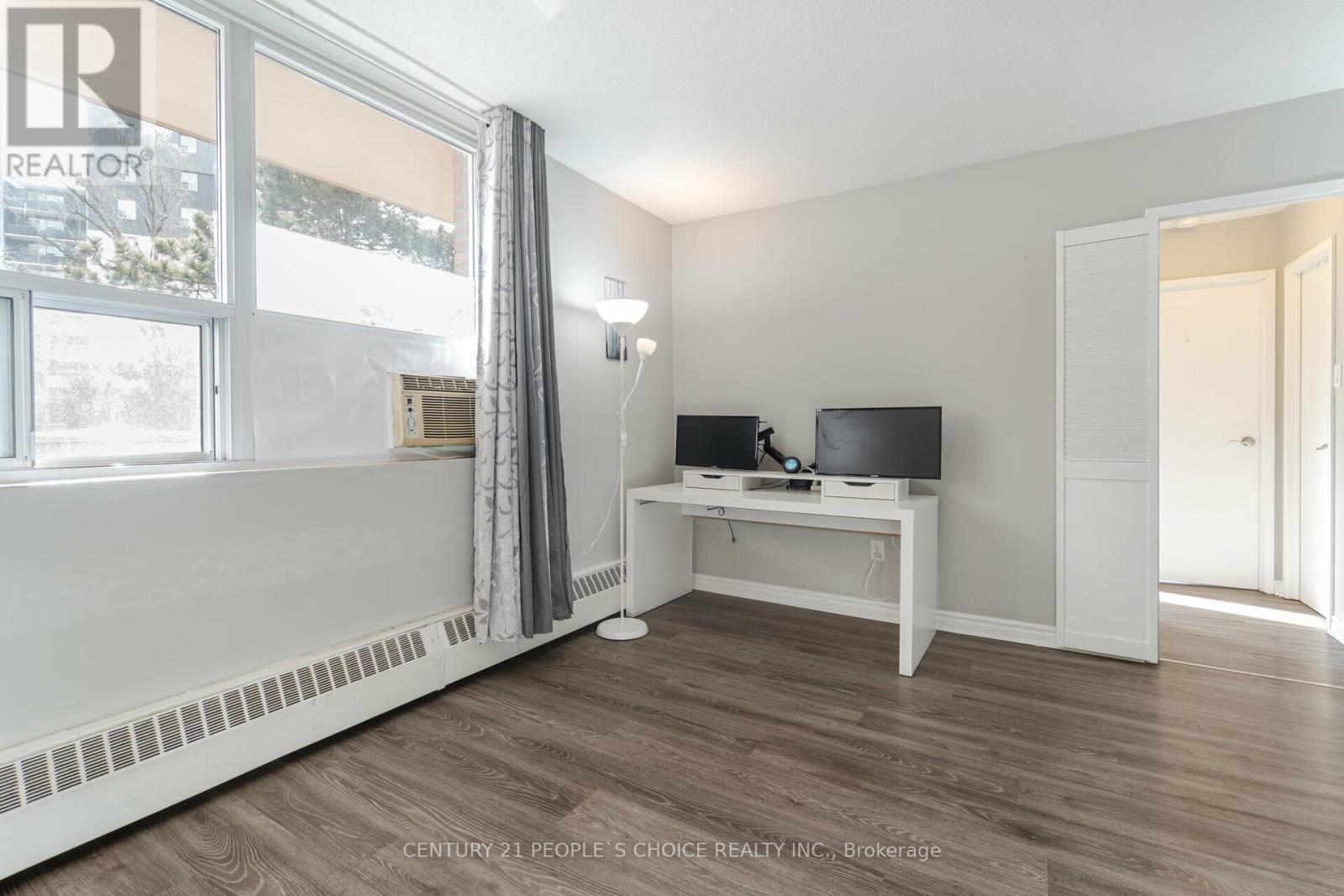 205 - 3065 Queen Frederica Drive, Mississauga, Ontario  L4Y 3A3 - Photo 10 - W12162819