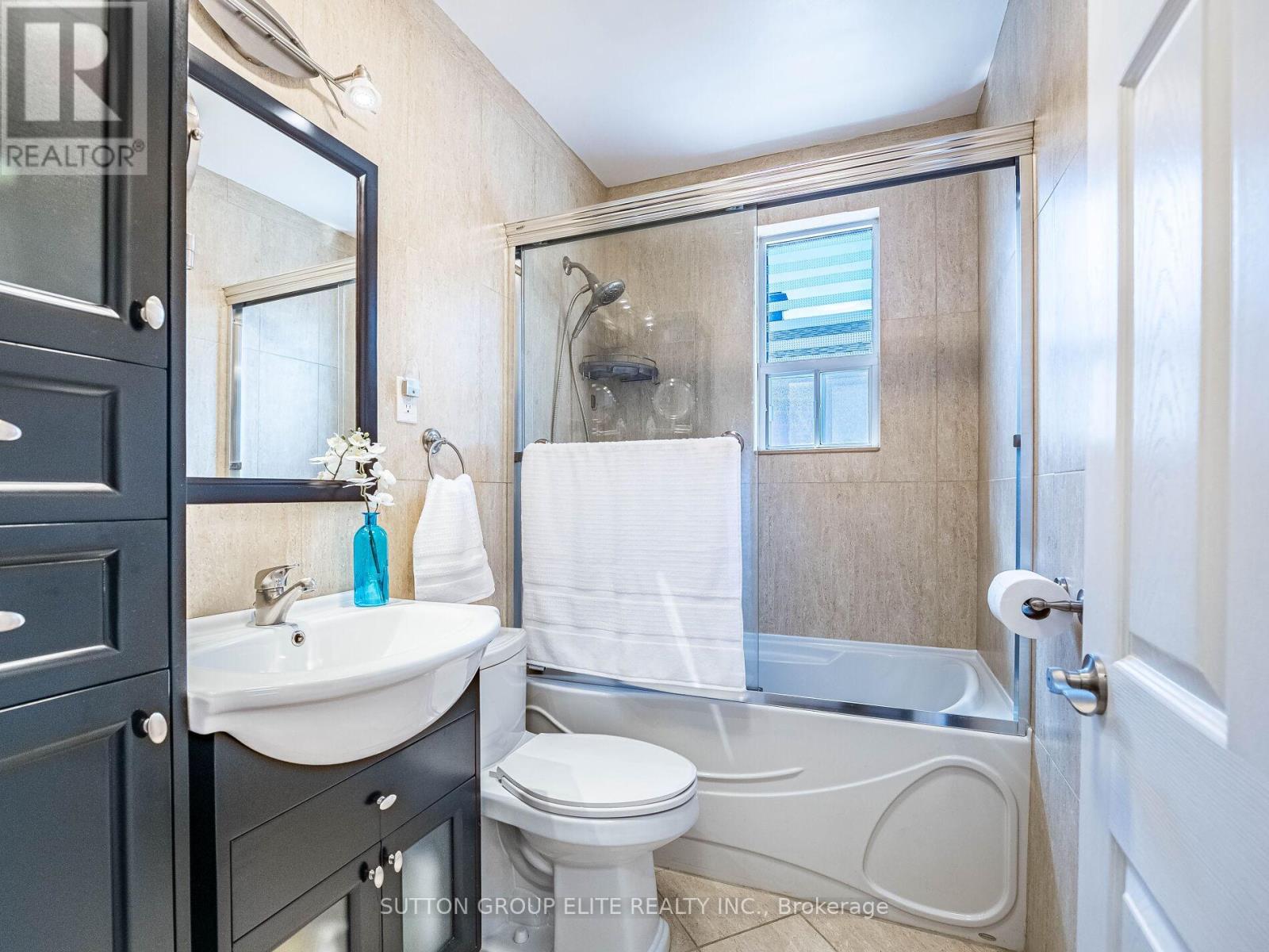 46 Loma Road, Toronto, Ontario  M8Z 3Z7 - Photo 21 - W12162829