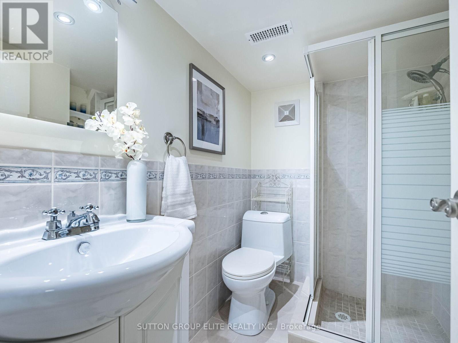 46 Loma Road, Toronto, Ontario  M8Z 3Z7 - Photo 29 - W12162829