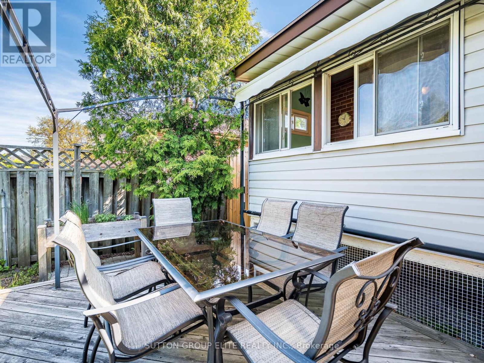 46 Loma Road, Toronto, Ontario  M8Z 3Z7 - Photo 37 - W12162829