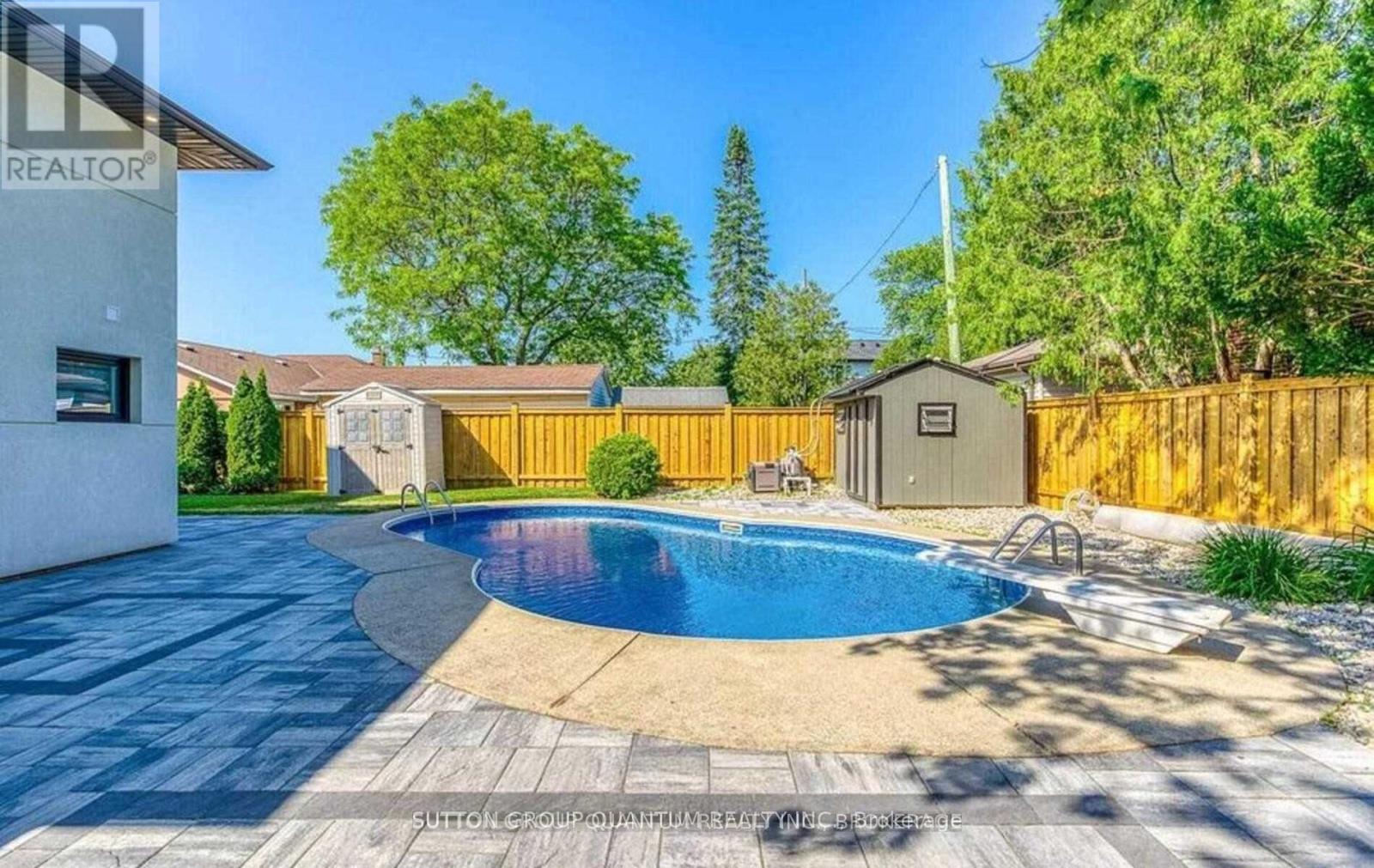 1222 Montclair Drive, Oakville, Ontario  L6H 1Z4 - Photo 8 - W12162845