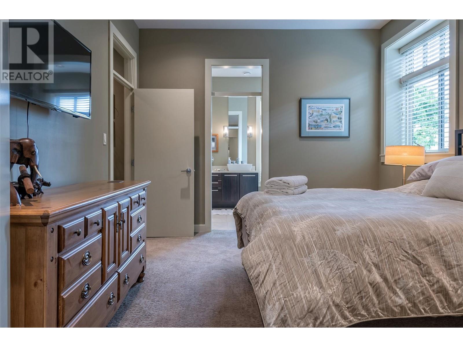 1117 Mt Fosthall Drive Unit# 10, Vernon, BC V1B3Z9
