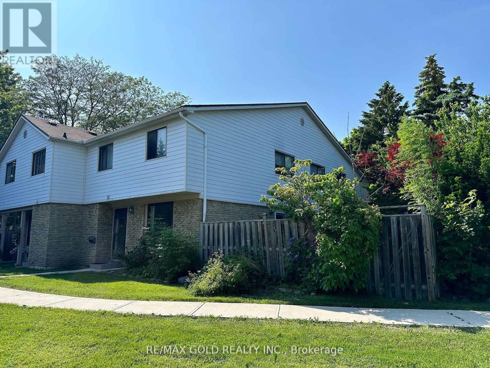 56 - 6540 Falconer Drive, Mississauga, Ontario  L5N 1M1 - Photo 2 - W12162881