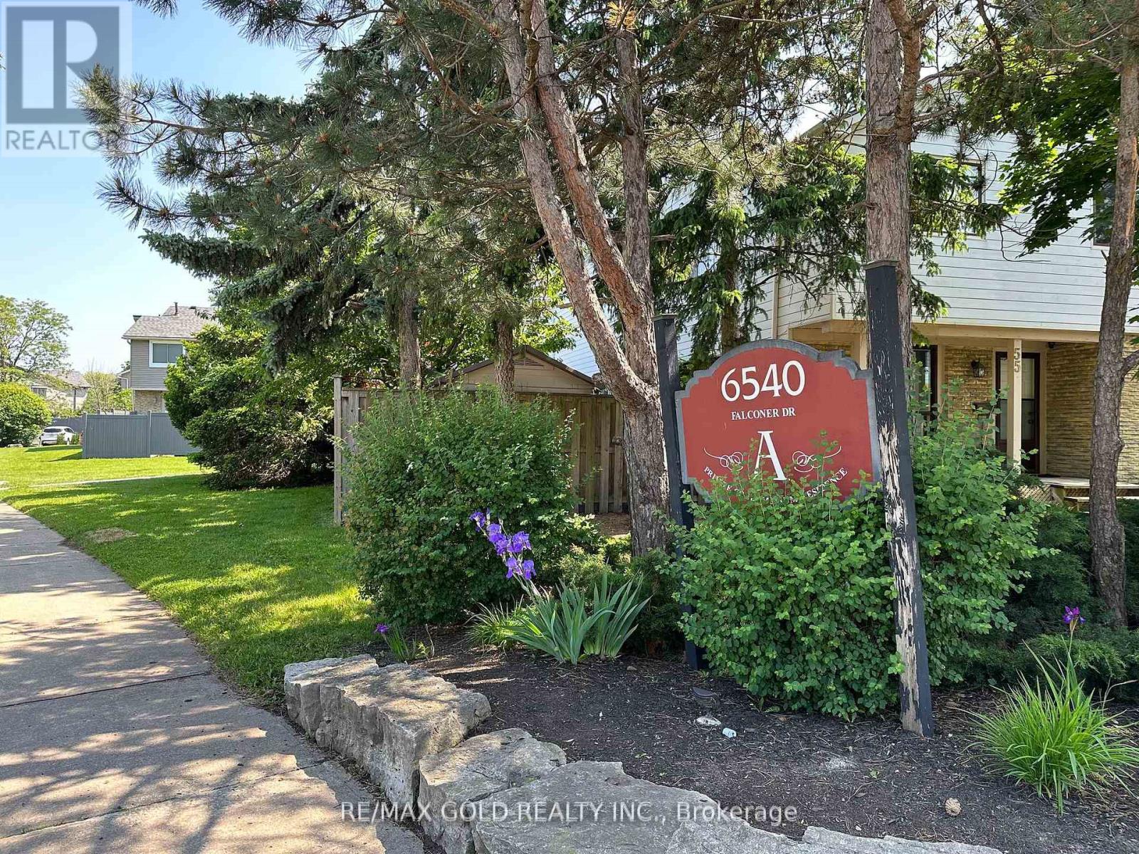 56 - 6540 Falconer Drive, Mississauga, Ontario  L5N 1M1 - Photo 3 - W12162881