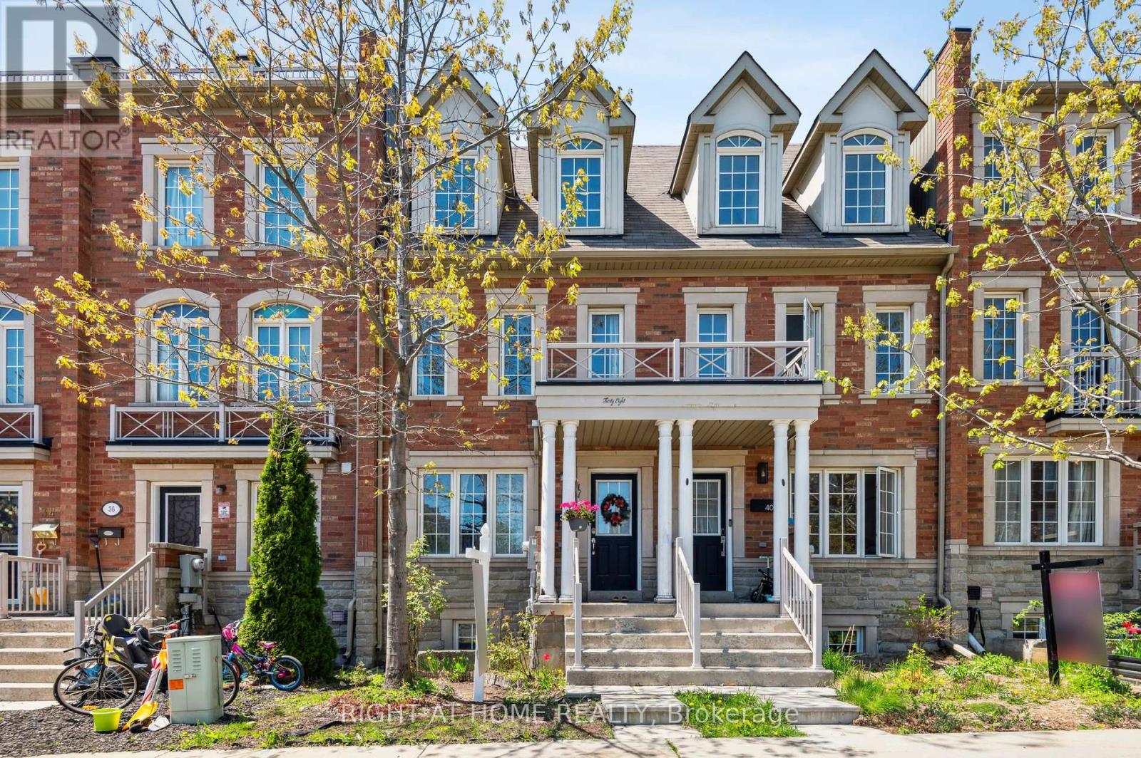 38 Odoardo Di Santo Circle, Toronto, Ontario  M3L 0E7 - Photo 1 - W12162968