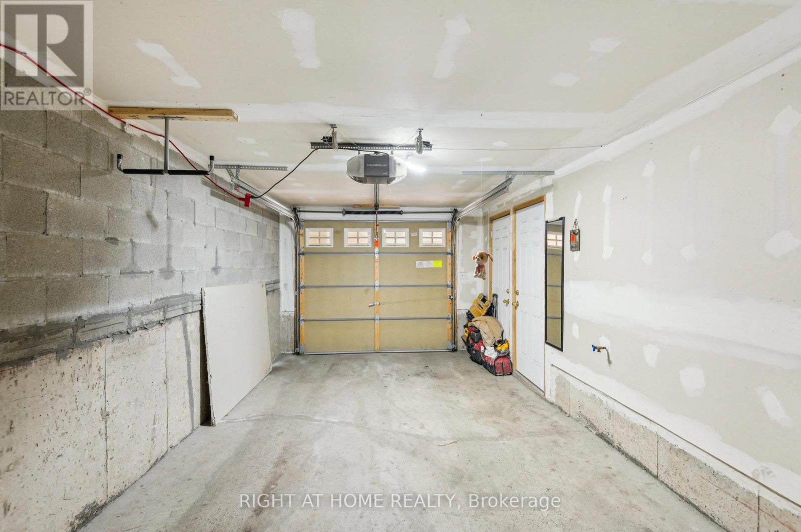 38 Odoardo Di Santo Circle, Toronto, Ontario  M3L 0E7 - Photo 20 - W12162968