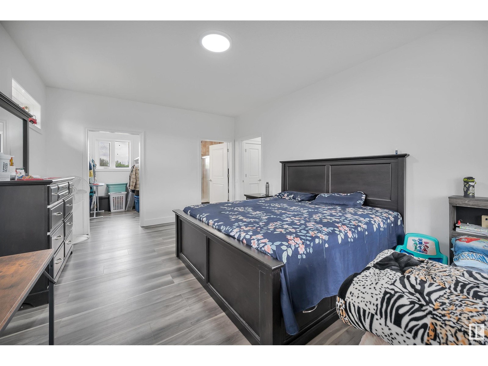Property at #133 53017 RGE ROAD 223 image 2