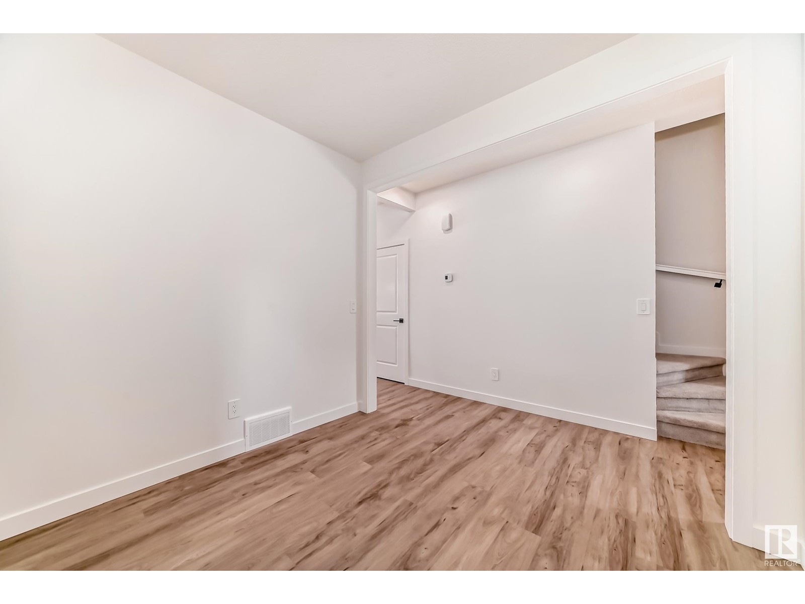 5645 Kootook Pl Sw, Edmonton, Alberta  T6W 4Z7 - Photo 7 - E4422366