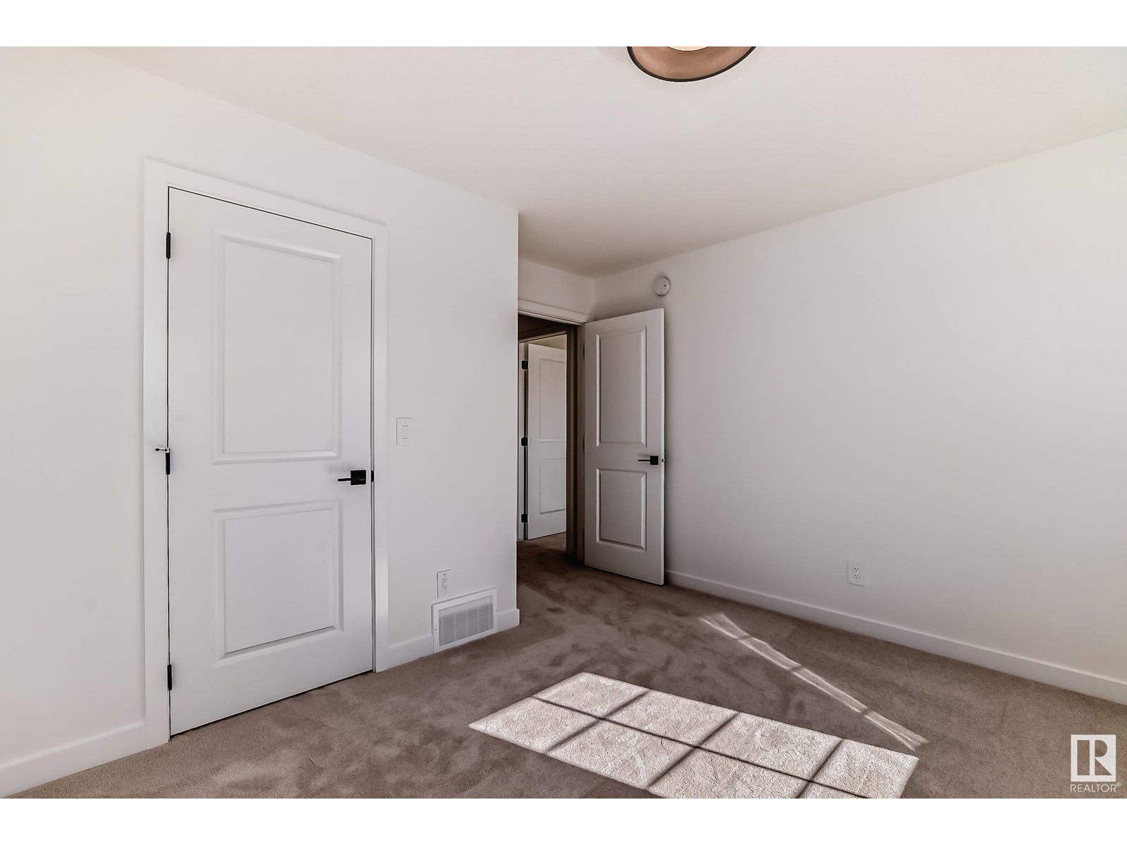 5645 Kootook Pl Sw, Edmonton, Alberta  T6W 4Z7 - Photo 20 - E4422366