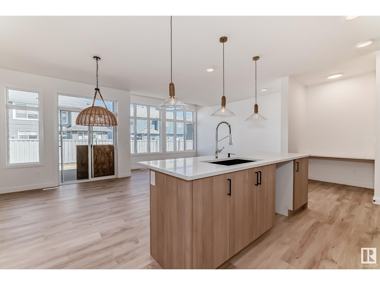 5645 Kootook Pl Sw, Edmonton, Alberta  T6W 4Z7 - Photo 3 - E4422366