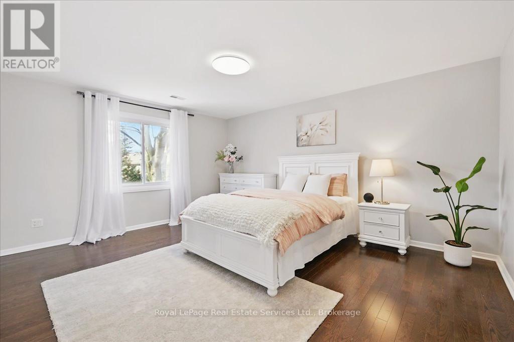 234 Cardinal Drive, Oakville, Ontario  L6J 4P2 - Photo 20 - W12047639