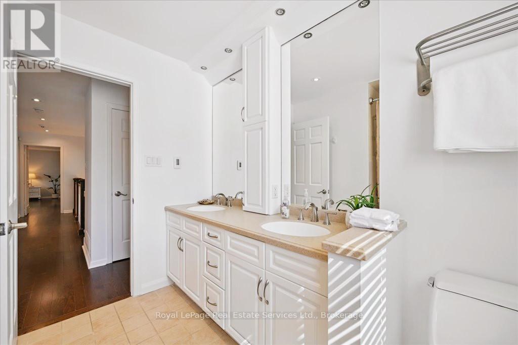 234 Cardinal Drive, Oakville, Ontario  L6J 4P2 - Photo 31 - W12047639