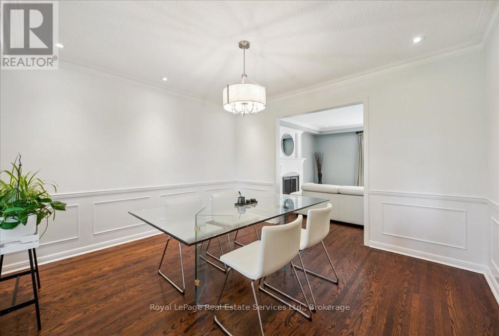 234 Cardinal Drive, Oakville, Ontario  L6J 4P2 - Photo 9 - W12047639