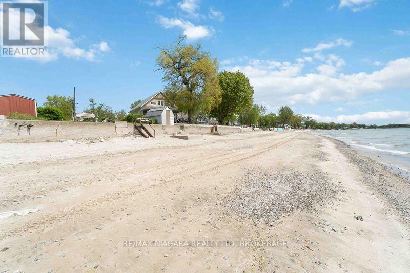 11110 Desiree Street, Wainfleet, Ontario  L0S 1V0 - Photo 5 - X12163060