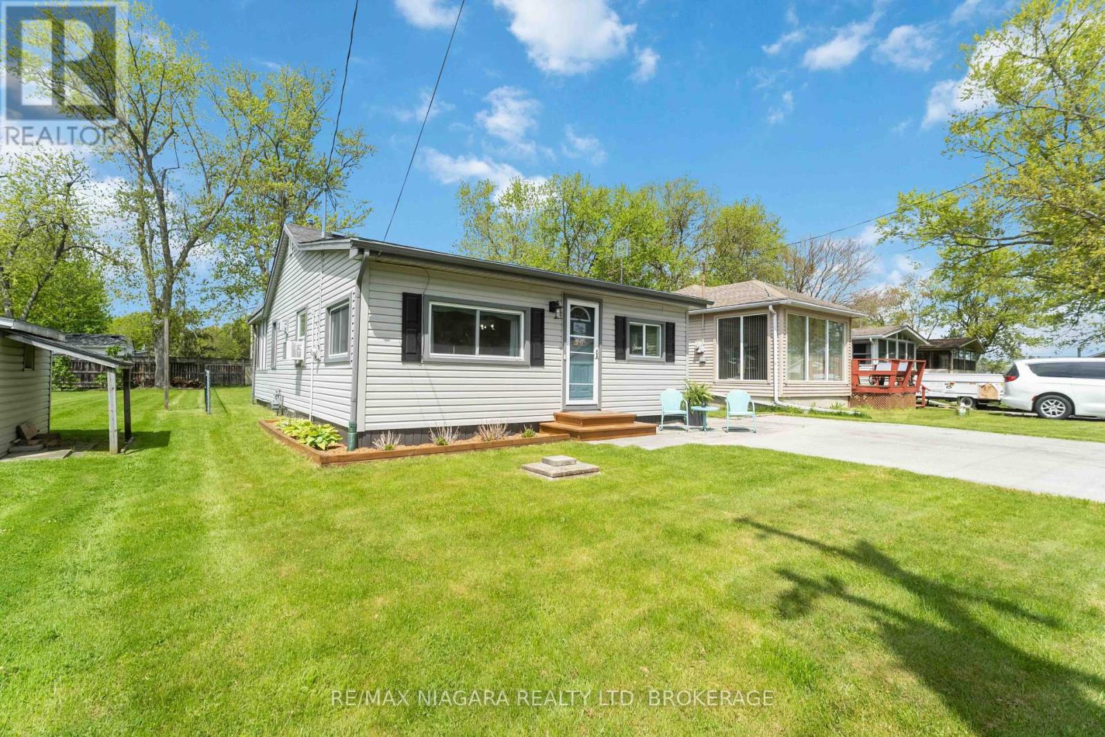 11110 Desiree Street, Wainfleet, Ontario  L0S 1V0 - Photo 6 - X12163060