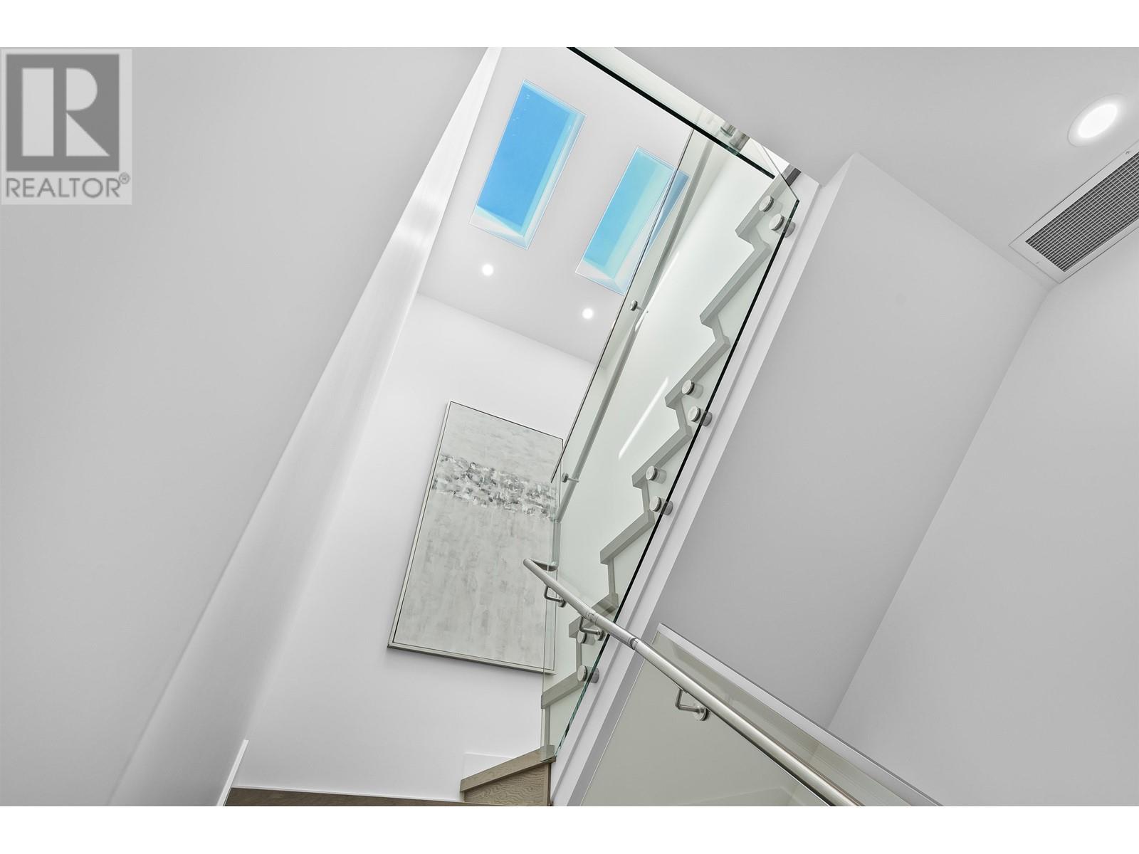 2 2253 Grant Street, Vancouver, British Columbia  V5L 2Z6 - Photo 25 - R3005316