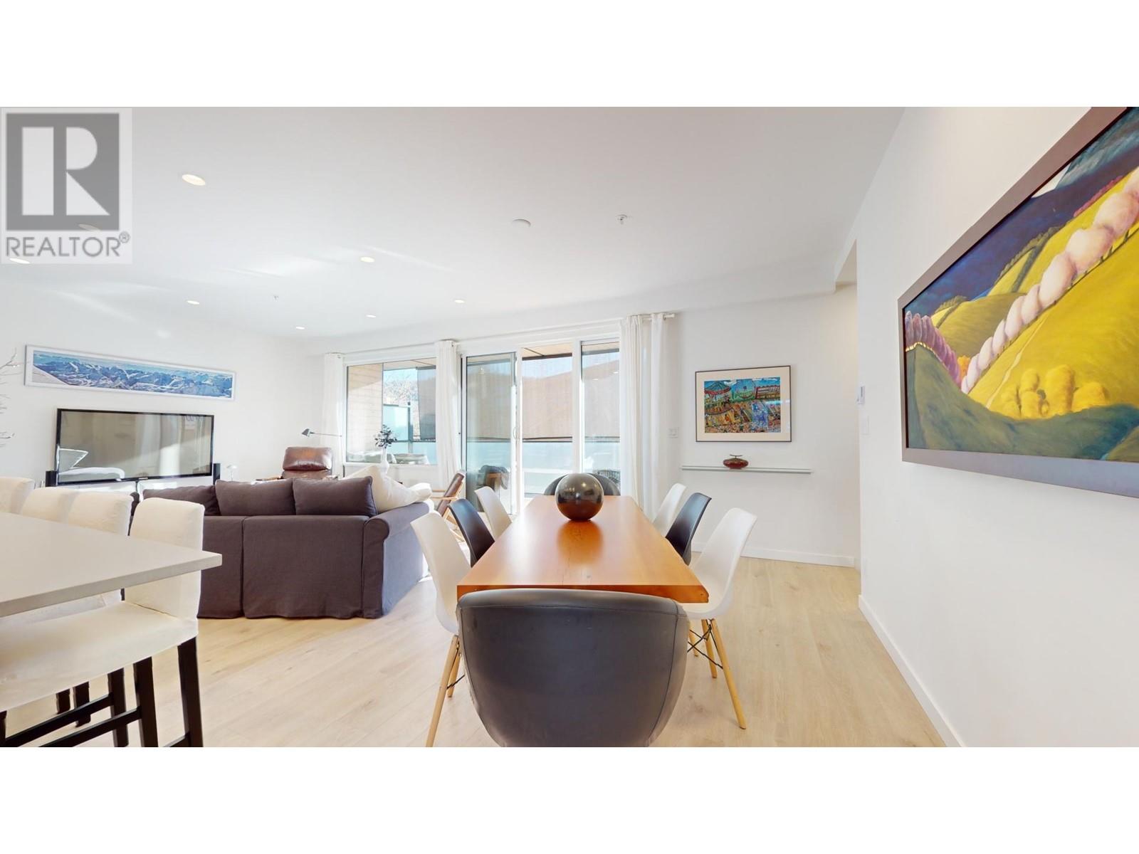 2 1089 Wilson Crescent, Squamish, British Columbia  V8B 0M4 - Photo 3 - R3005328