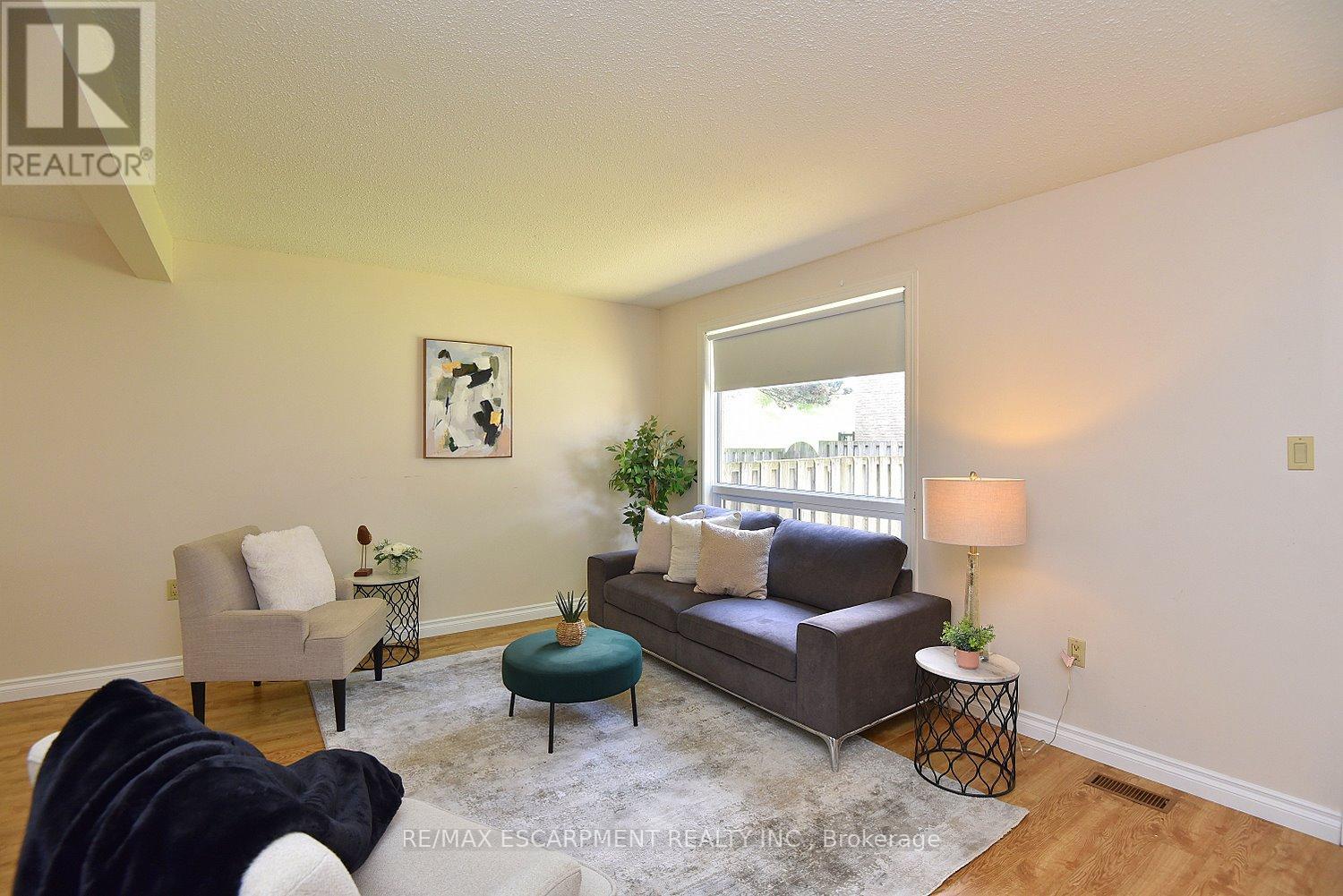 62 - 250 Magnolia Drive, Hamilton, Ontario  L9C 6M3 - Photo 10 - X12162783