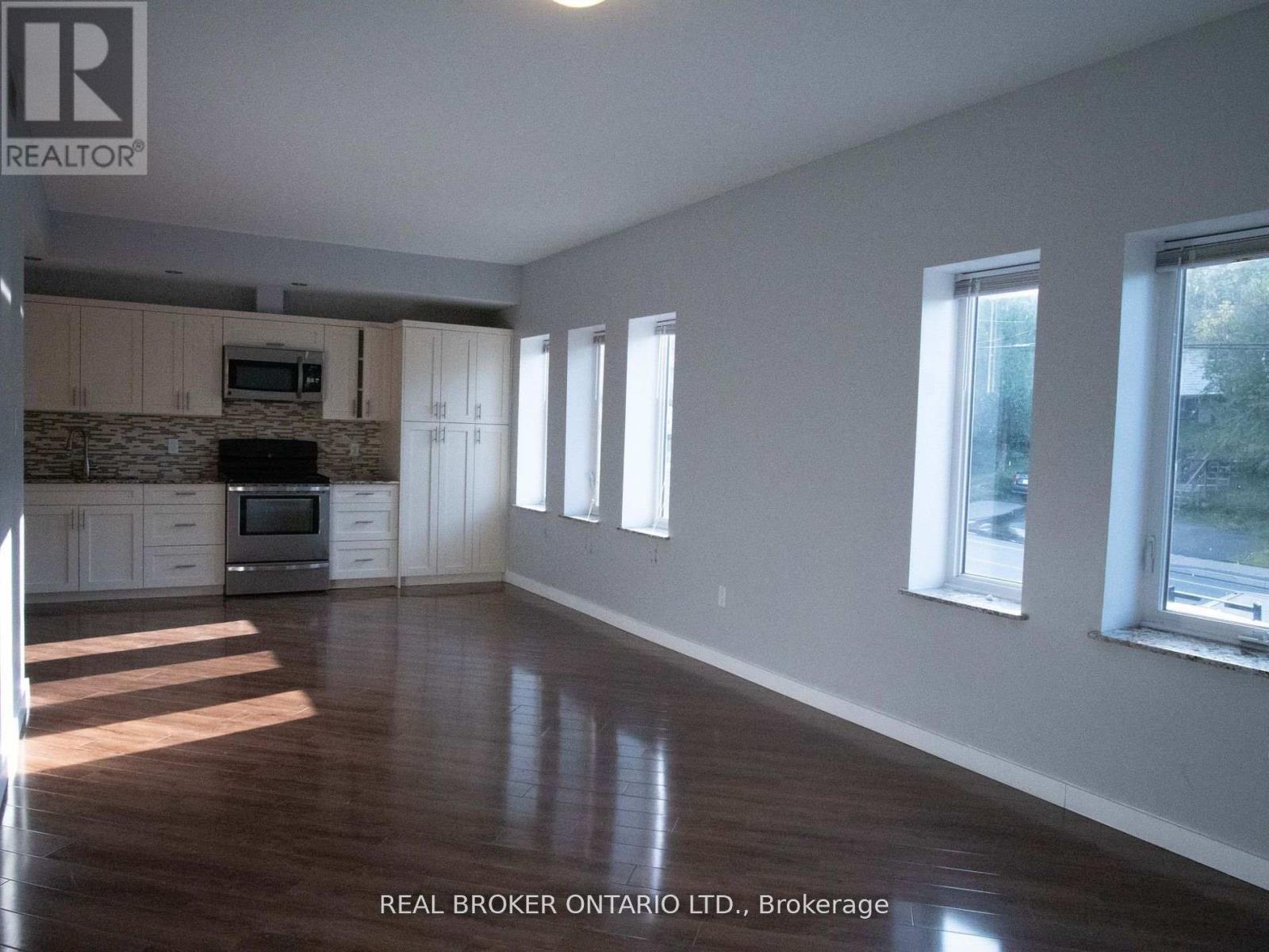 1 - 20 Emily Street, Parry Sound, Ontario  P2A 2P3 - Photo 4 - X12162821