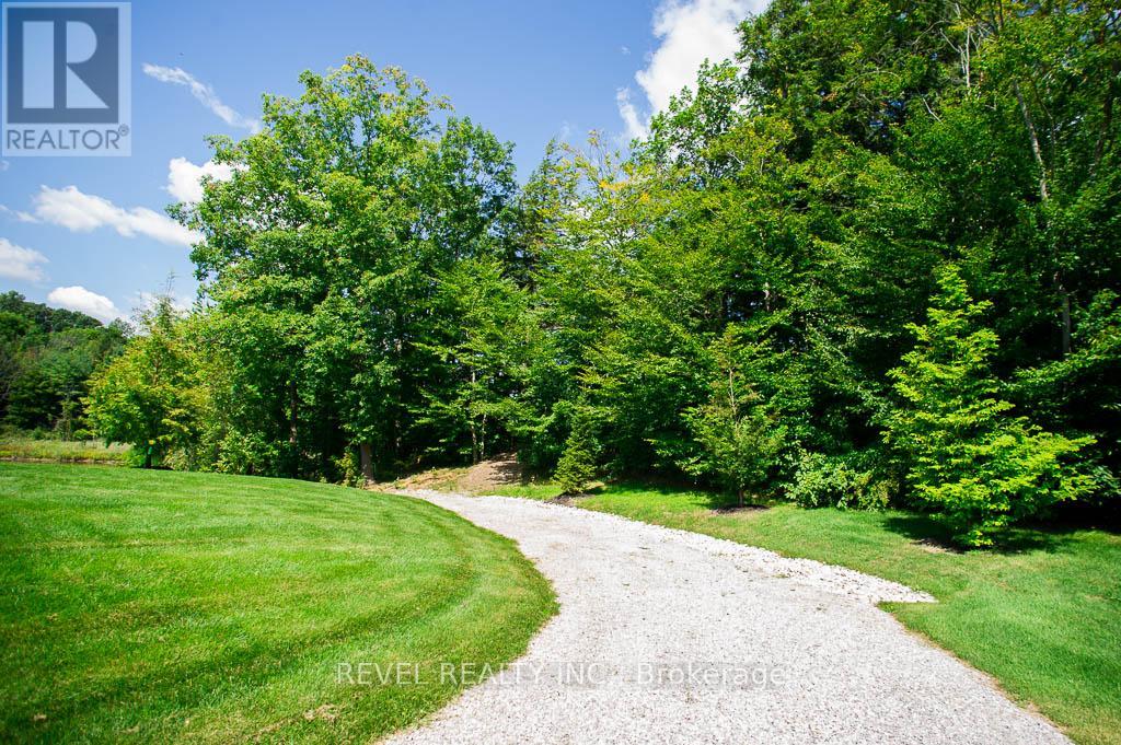52 Beechnut Lane, Norfolk, Ontario  N0A 1N7 - Photo 37 - X12162823