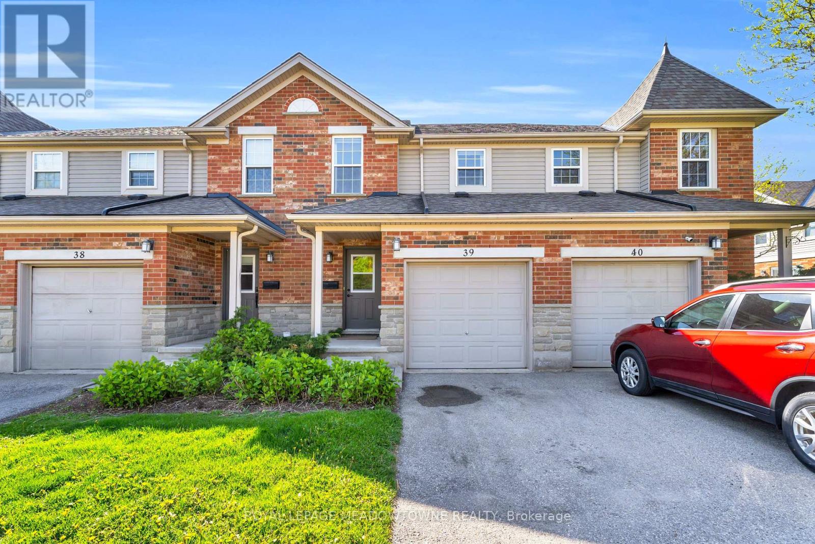 39 - 124 Gosling Gardens, Guelph, Ontario  N1G 5K6 - Photo 2 - X12162825