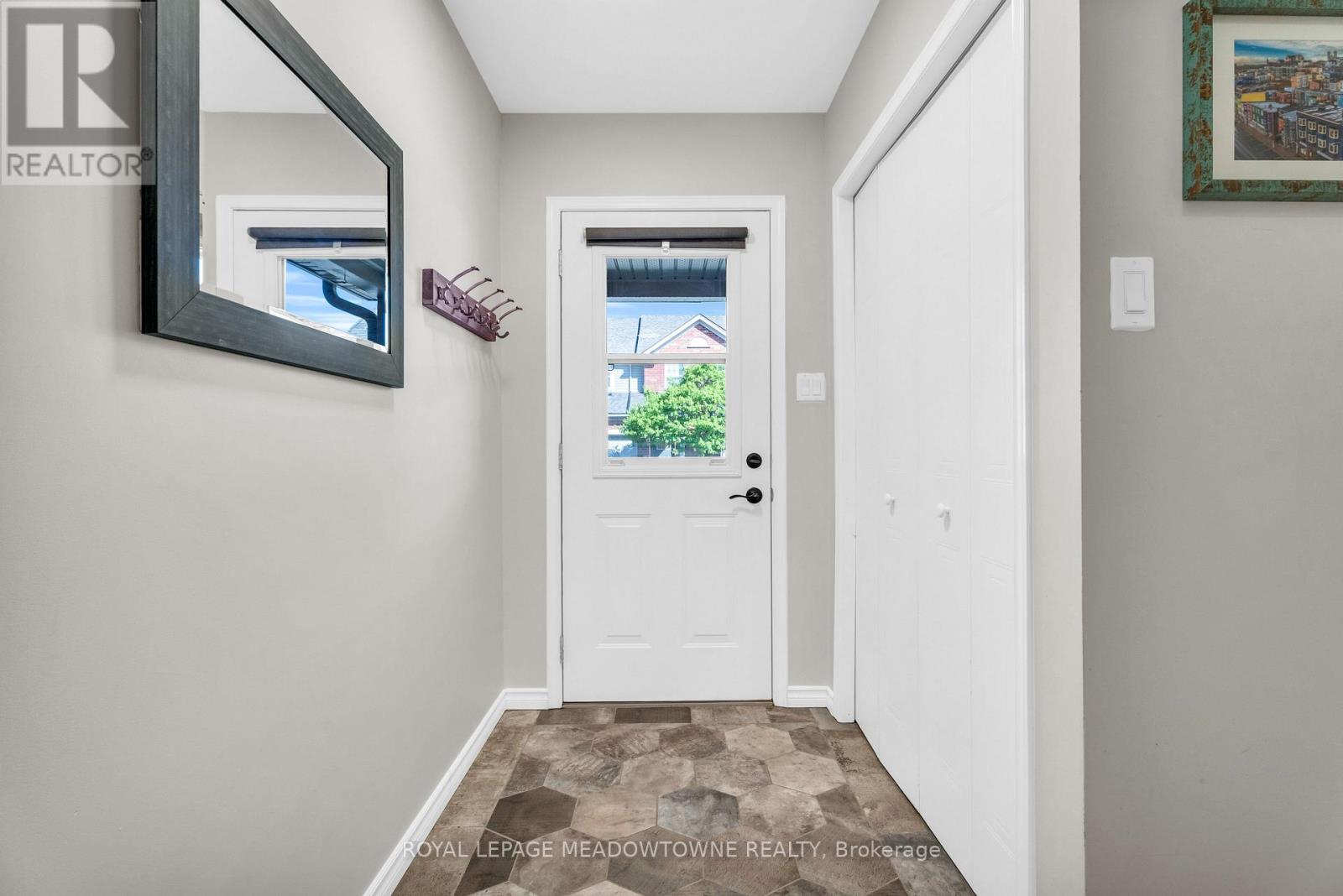 39 - 124 Gosling Gardens, Guelph, Ontario  N1G 5K6 - Photo 5 - X12162825