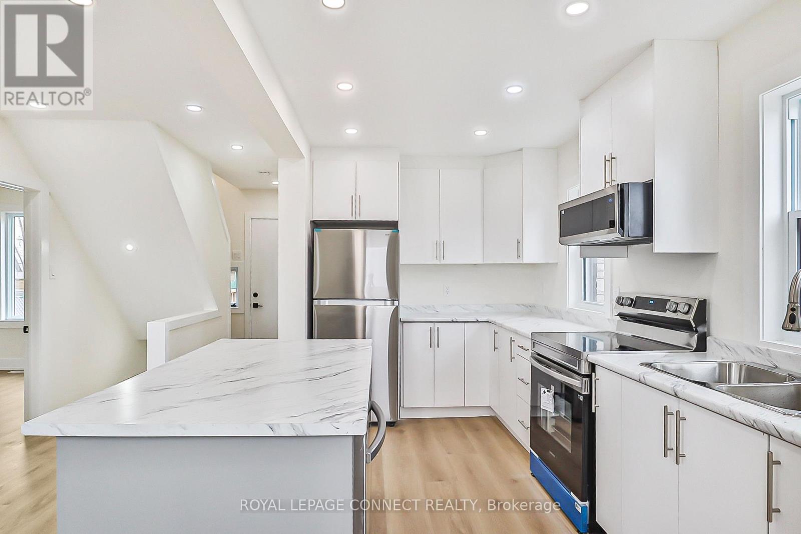 Property at 761 GUELPH STREET image 3