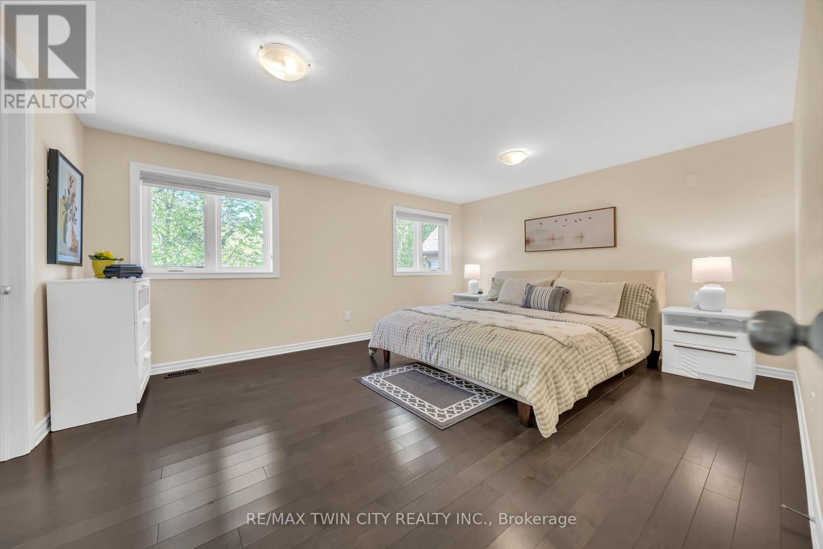 437 Zeller Drive, Kitchener, Ontario  N2A 4M4 - Photo 15 - X12162839