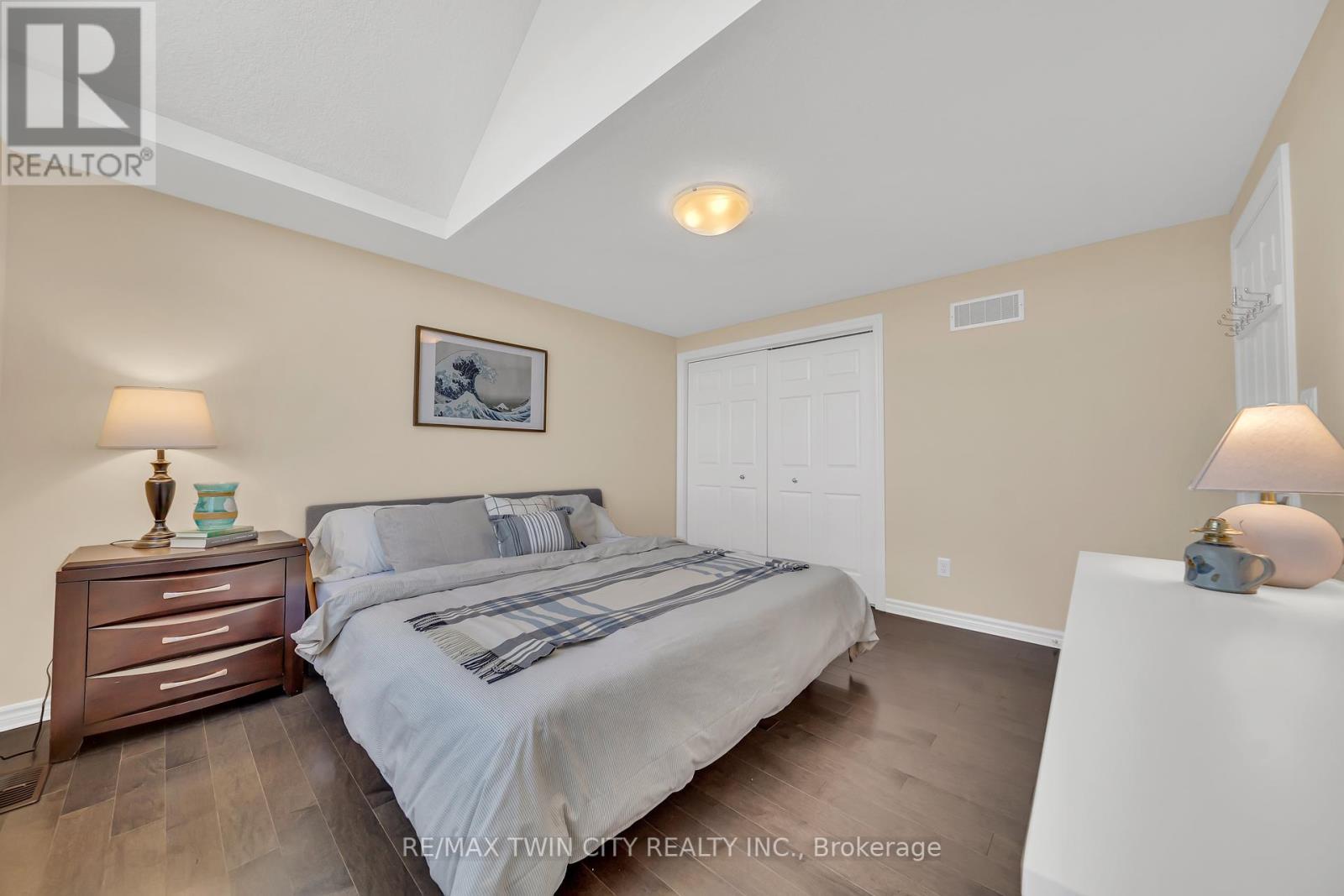 437 Zeller Drive, Kitchener, Ontario  N2A 4M4 - Photo 21 - X12162839