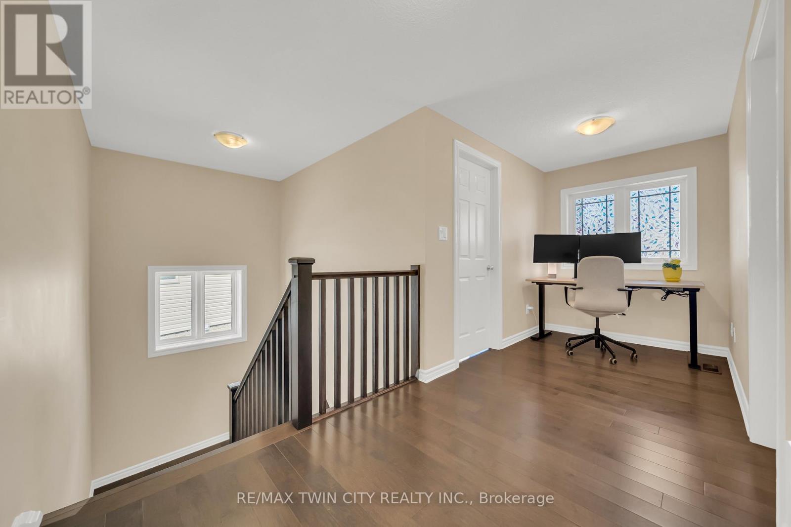 437 Zeller Drive, Kitchener, Ontario  N2A 4M4 - Photo 25 - X12162839