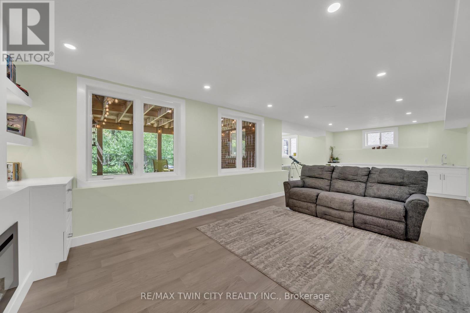 437 Zeller Drive, Kitchener, Ontario  N2A 4M4 - Photo 31 - X12162839