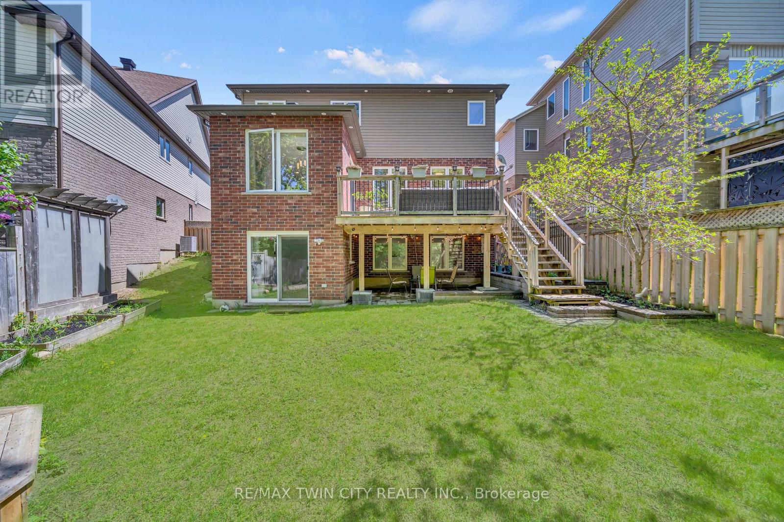 437 Zeller Drive, Kitchener, Ontario  N2A 4M4 - Photo 35 - X12162839