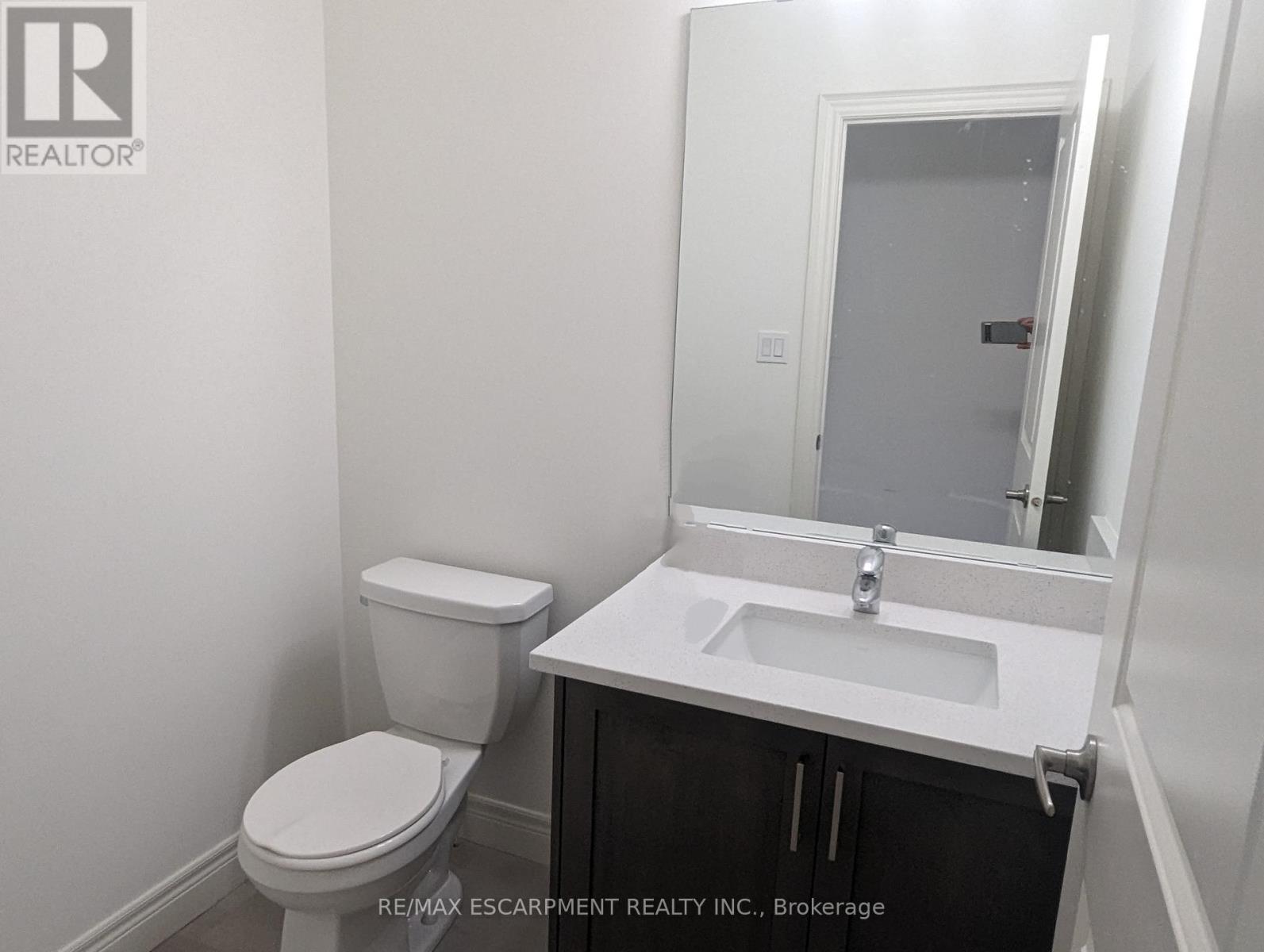 3 - 166 Mount Albion Road, Hamilton, Ontario  L8K 5S8 - Photo 7 - X12162863