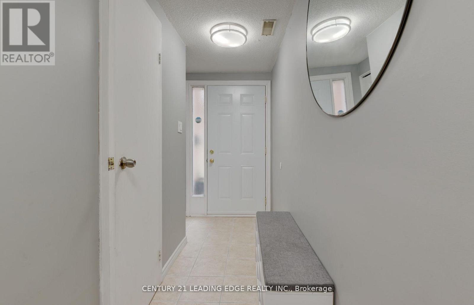 107 - 11 Harrisford Street, Hamilton, Ontario  L8K 6L7 - Photo 3 - X12162867