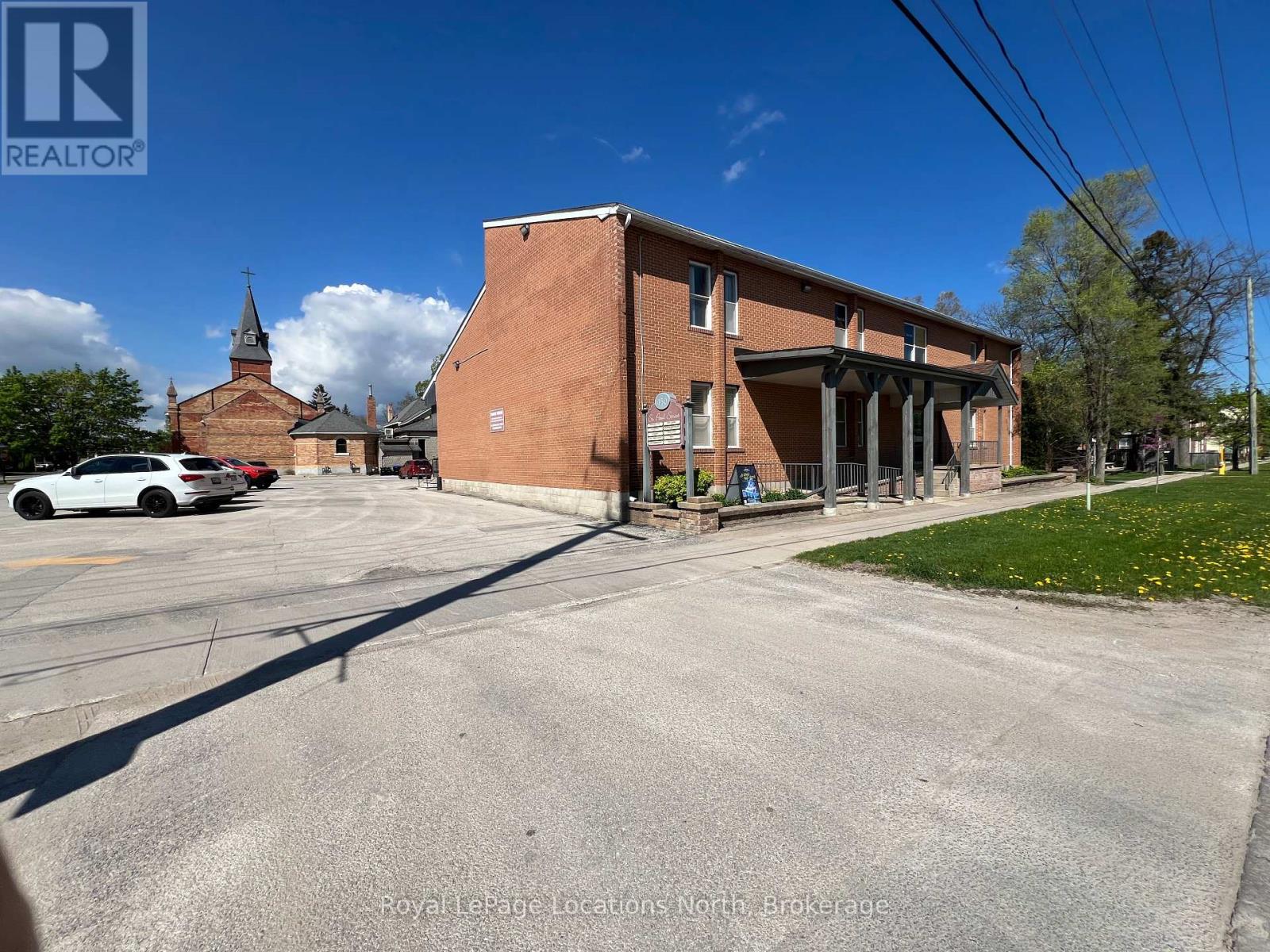 202 - 150 Saint Paul Street, Collingwood, Ontario  L9Y 3P2 - Photo 2 - S12163022