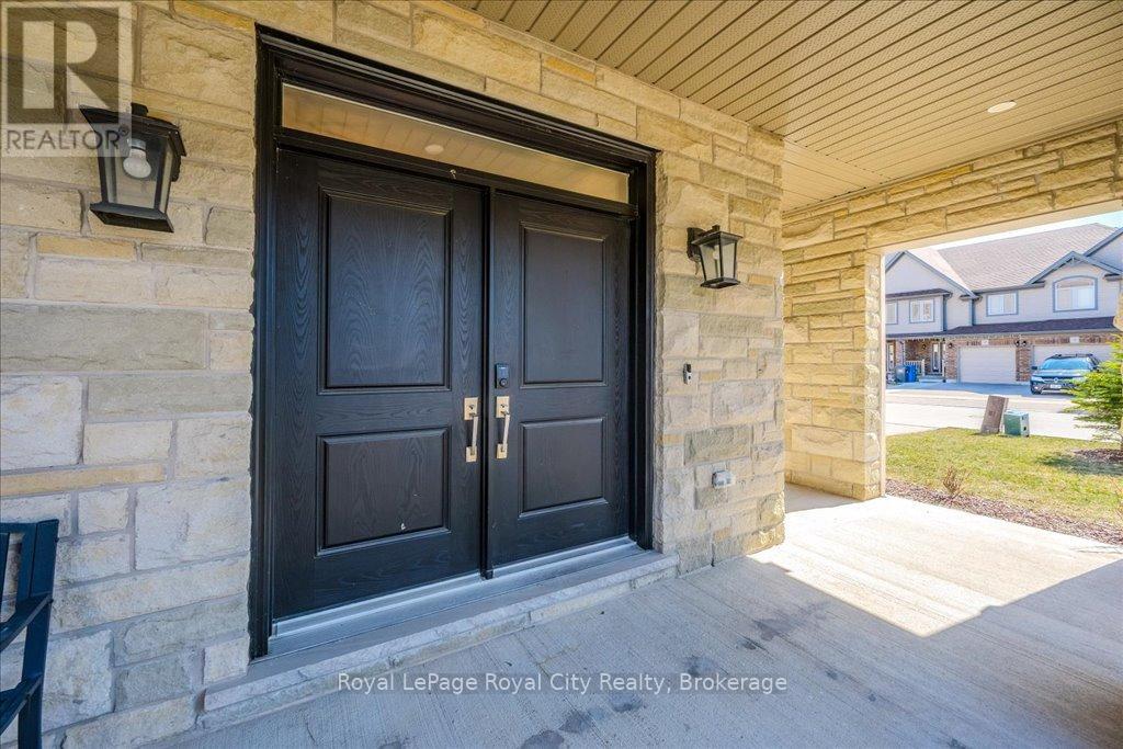 10 Mussen Street, Guelph, Ontario  N1E 0K3 - Photo 4 - X12163020