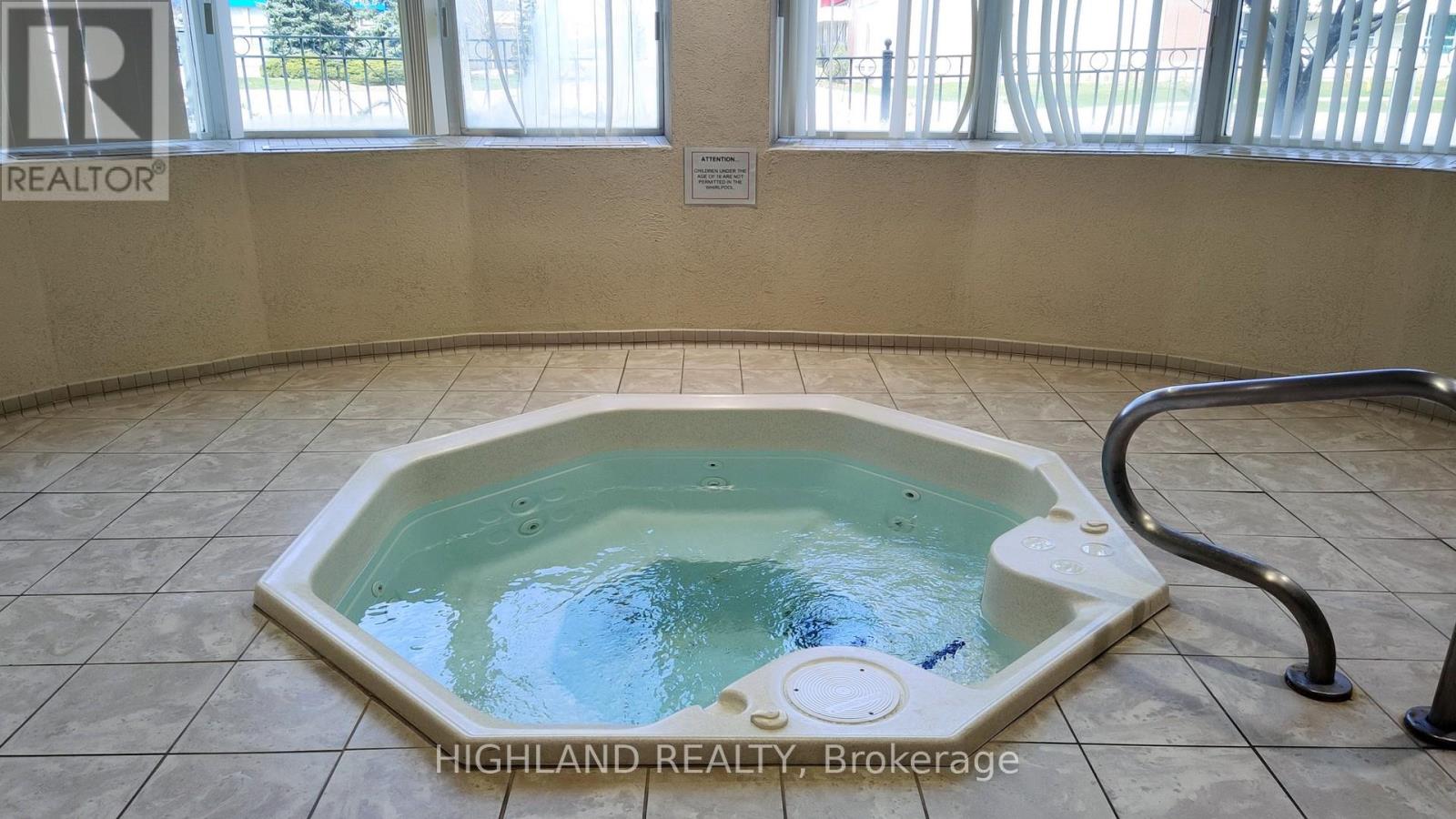 1505 - 4879 Kimbermount Avenue, Mississauga (Central Erin Mills), Ontario  L5M 7R8 - Photo 27 - W12161939