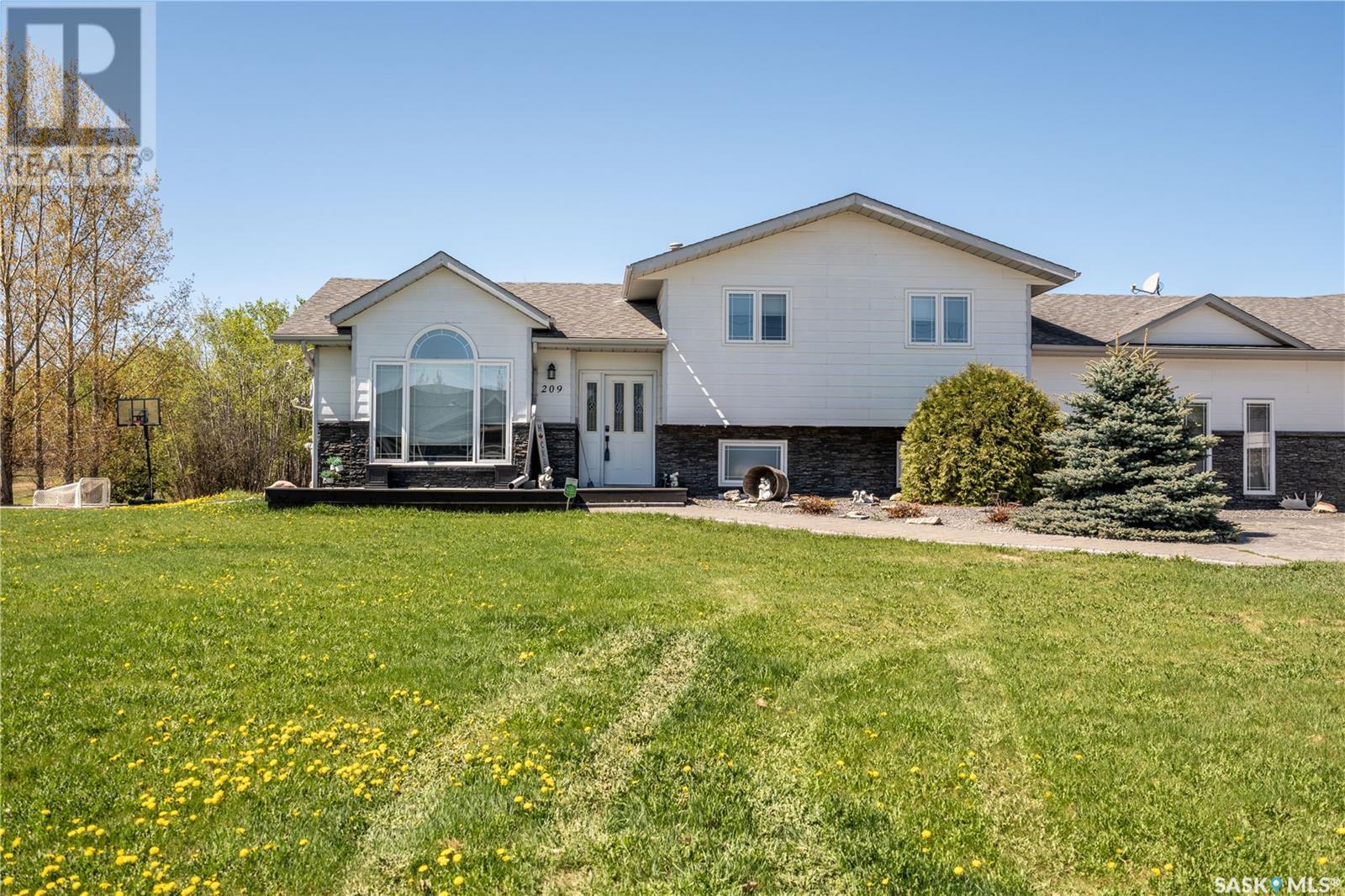209 1st Street W, Pierceland, Saskatchewan  S0M 2K0 - Photo 25 - SK993826