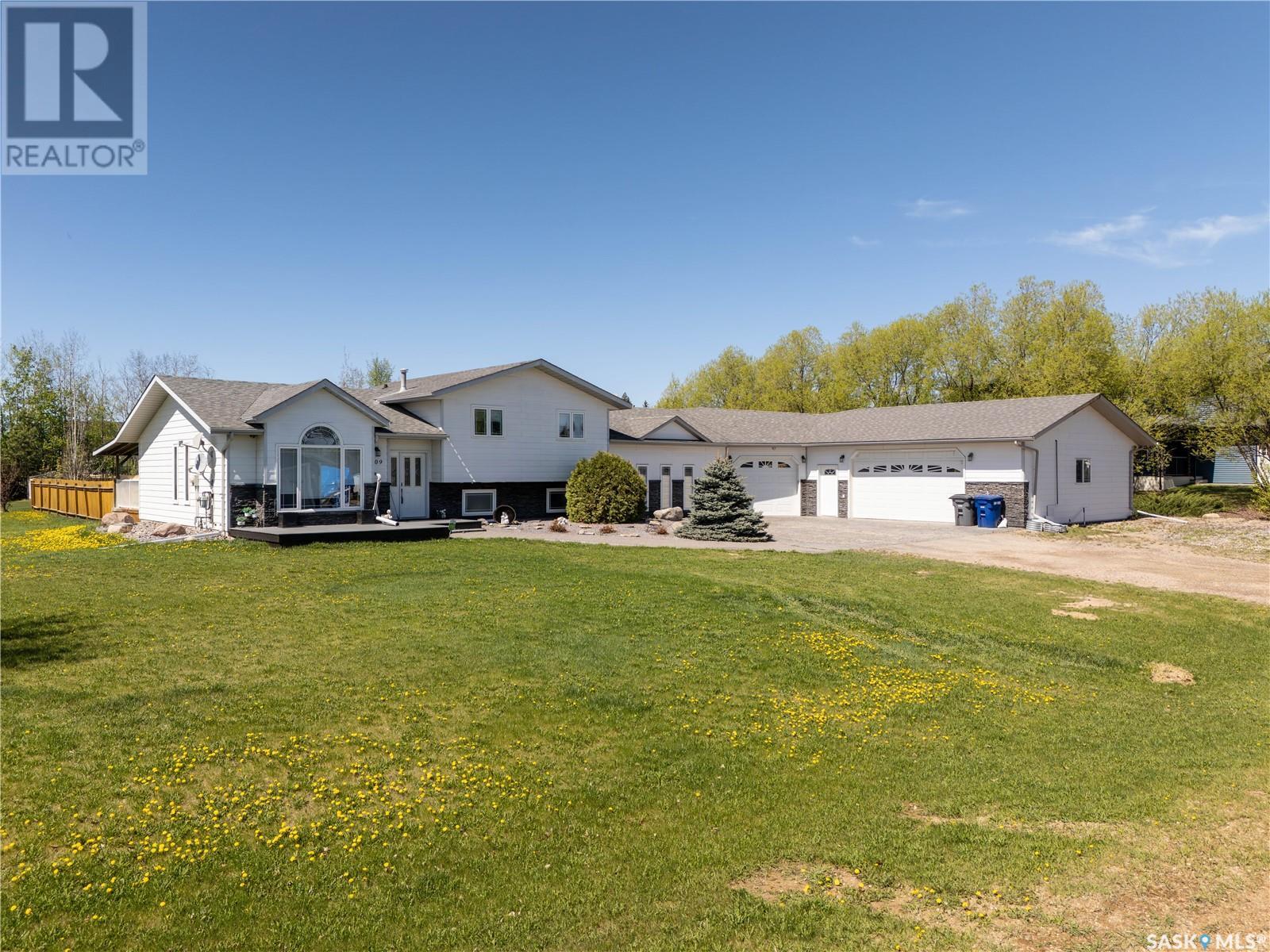 209 1st Street W, Pierceland, Saskatchewan  S0M 2K0 - Photo 31 - SK993826