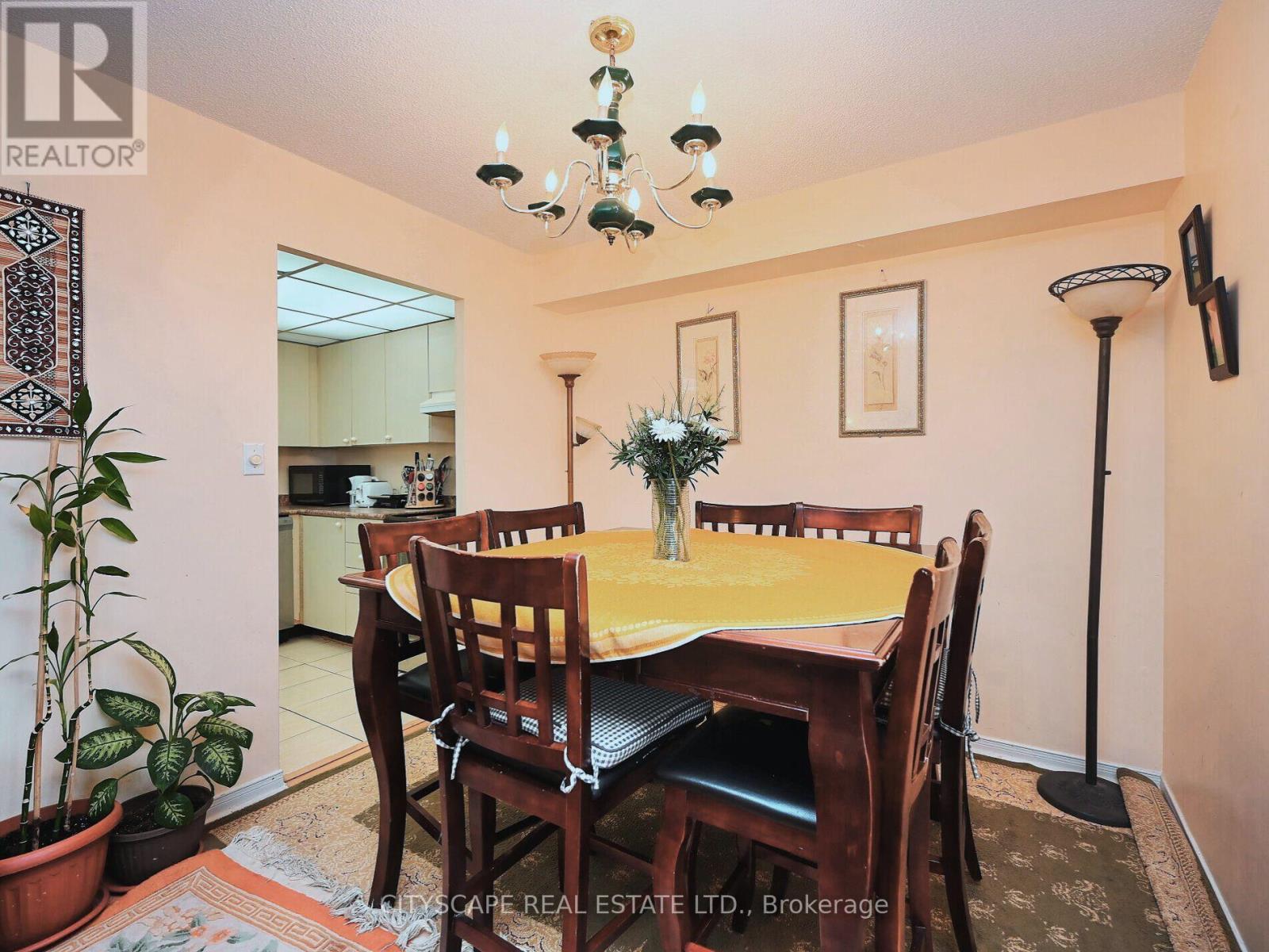 1205 - 145 Hillcrest Avenue, Mississauga, Ontario  L5B 3Z1 - Photo 12 - W12162696