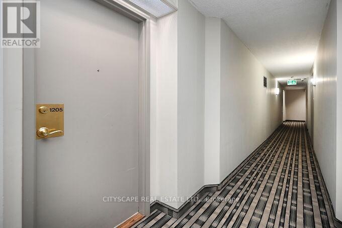 1205 - 145 Hillcrest Avenue, Mississauga, Ontario  L5B 3Z1 - Photo 6 - W12162696