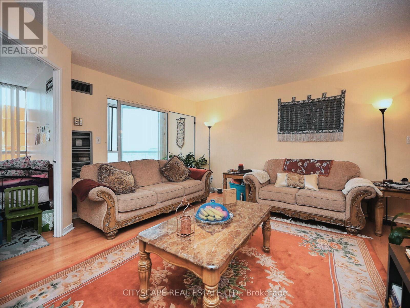 1205 - 145 Hillcrest Avenue, Mississauga, Ontario  L5B 3Z1 - Photo 7 - W12162696