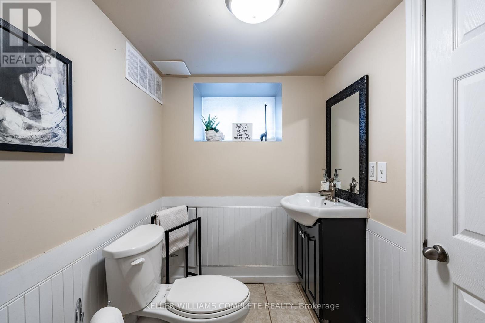 48 West 3rd Street, Hamilton, Ontario  L9C 3J9 - Photo 27 - X12046574