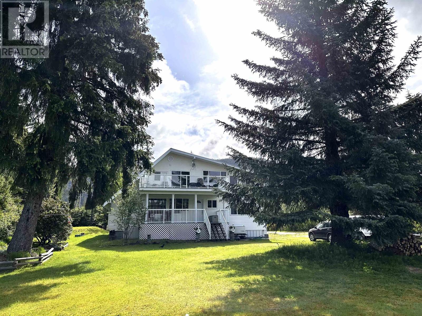 2605 First Avenue, Terrace, British Columbia  V8G 0G2 - Photo 1 - R3004766