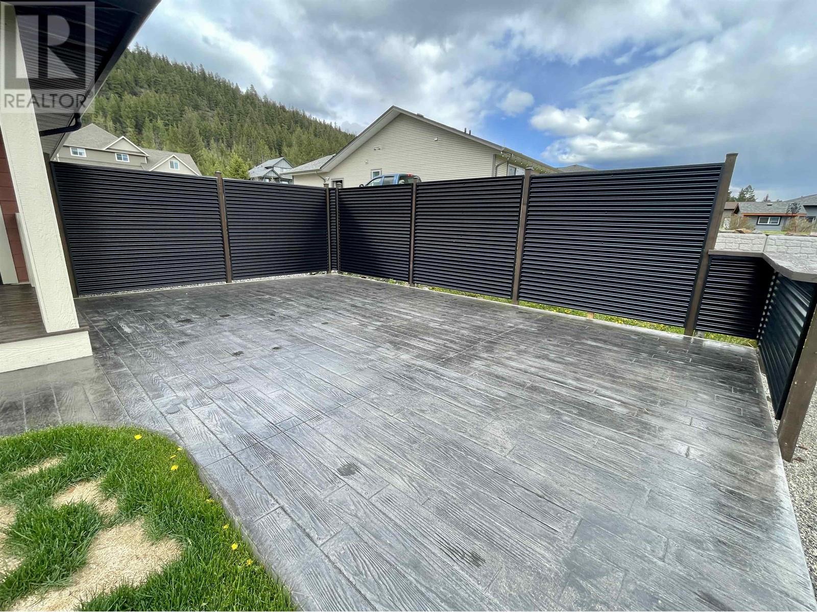 315 Blackstock Road, 100 Mile House, British Columbia  V0K 2E0 - Photo 24 - R3005311
