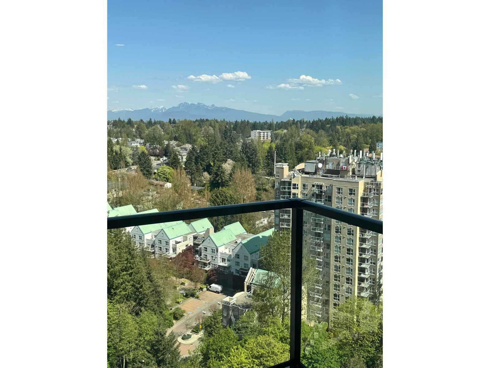1908 13725 George Junction, Surrey, British Columbia  V3T 4Y3 - Photo 5 - R3004911