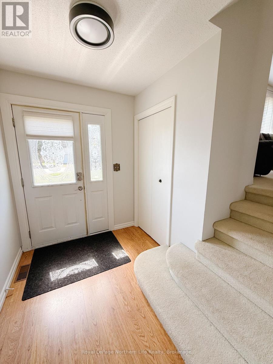 221 Eleventh Street, Mattawa, Ontario  P0H 1V0 - Photo 2 - X12163011