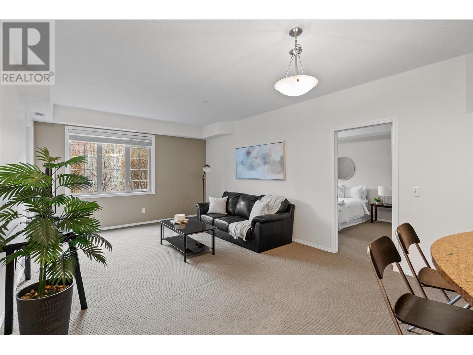 1875 Country Club Drive Unit# 1317, Kelowna, BC V1V2W7