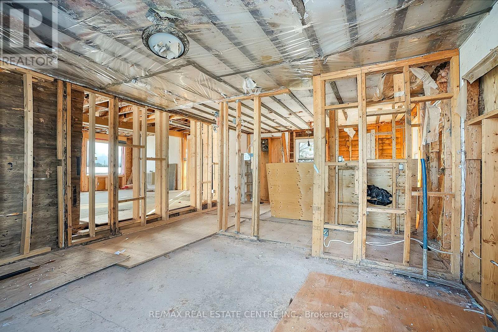 11 Melville Road, Prince Edward County, Ontario  K0K 1T0 - Photo 17 - X12162840